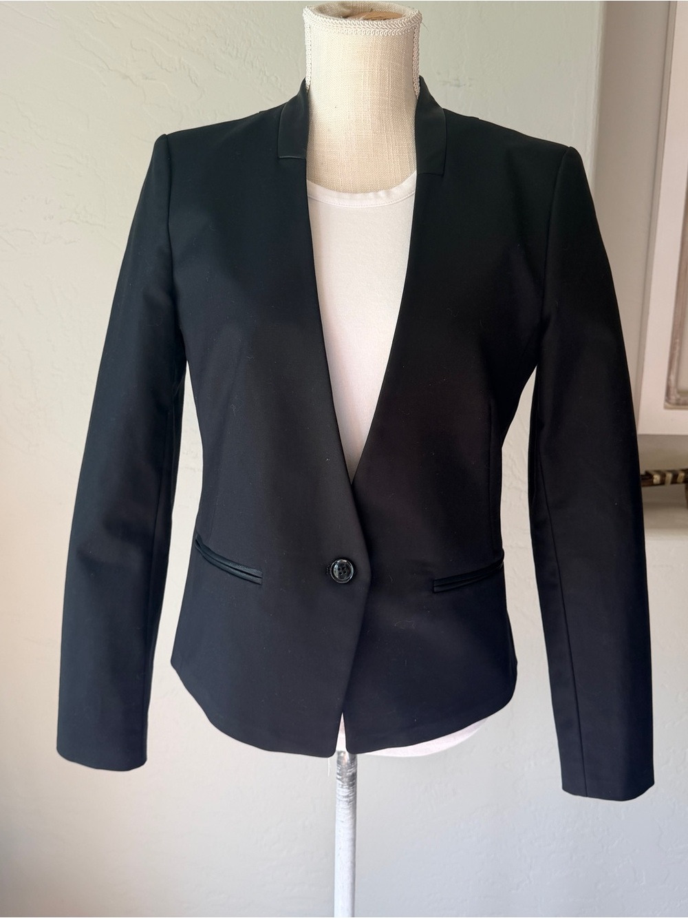Banana Republic Women's Modern Black Single-Button Blazer Size 8 New